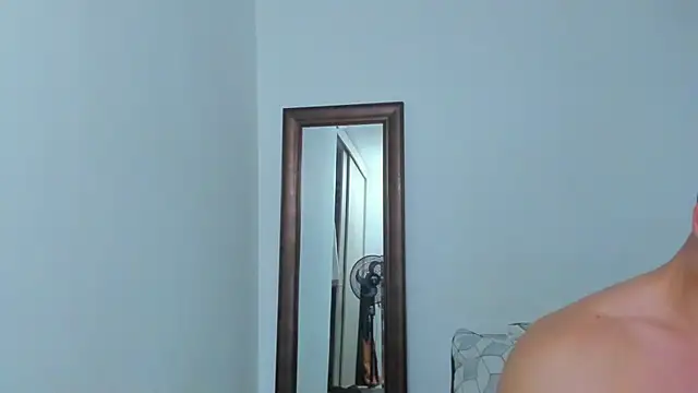 KingLevi01 webcam