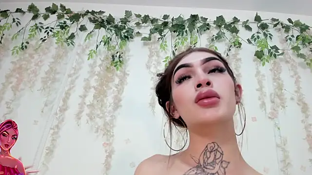 Rlay - Trans webcam sex chat