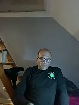 Guapo007sexy webcam
