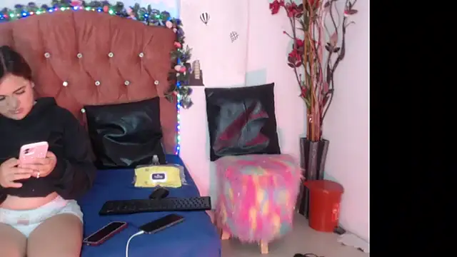 valilurose0427 webcam