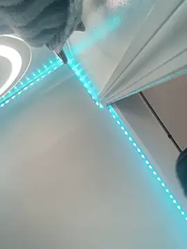 madehercumm webcam