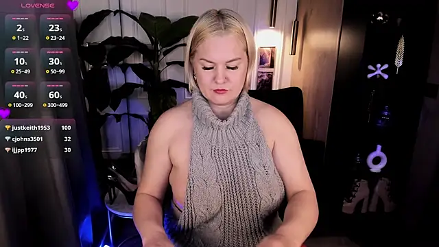 YolandaKiss webcam