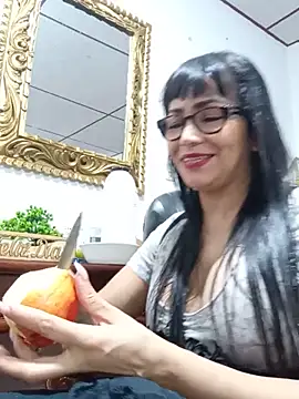 kelly_squirting webcam