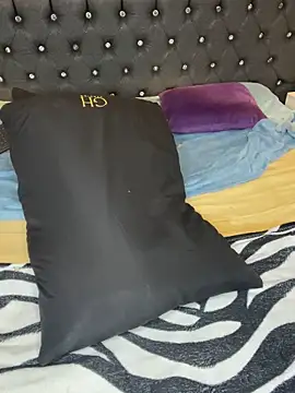 Nicky_gh webcam