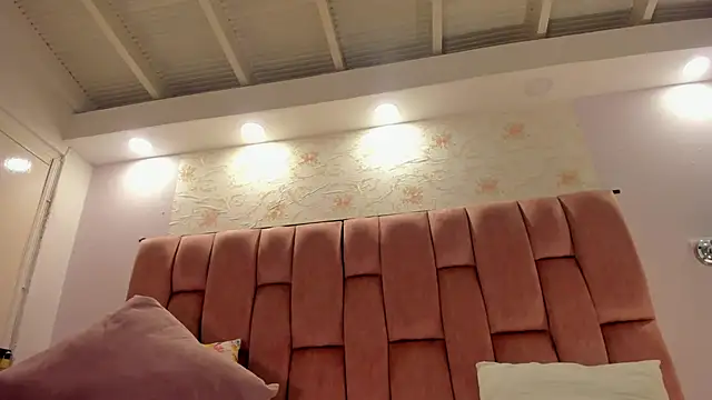 aishathornee webcam