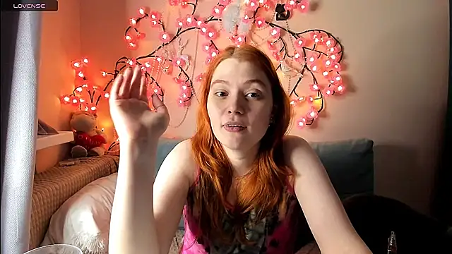 Ungoliant_Kiss webcam