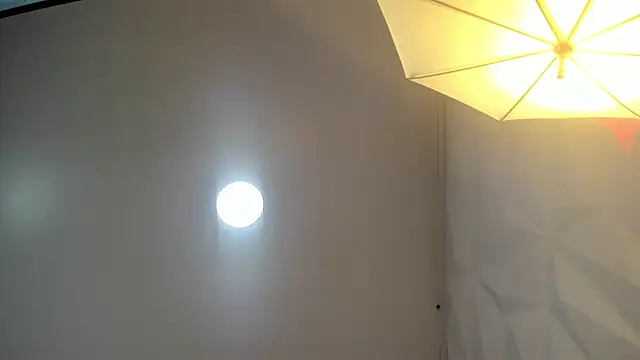 Ebony_N_Blonde webcam