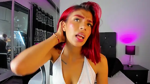 Scarlet__Rosse webcam