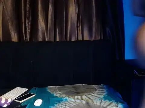 Slimm_Thickk_ webcam