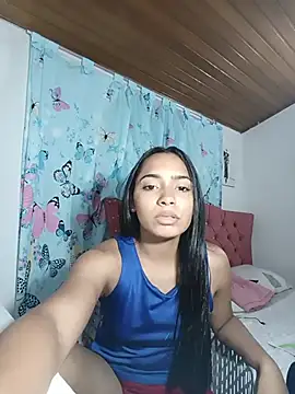 Leilaplus0s webcam