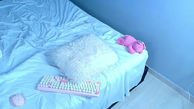 serena_glow_20 webcam