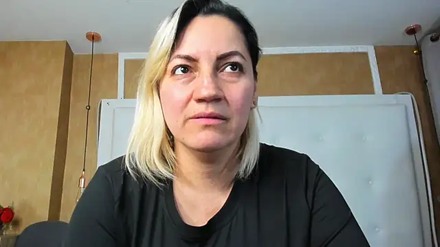 Heidy_milf webcam