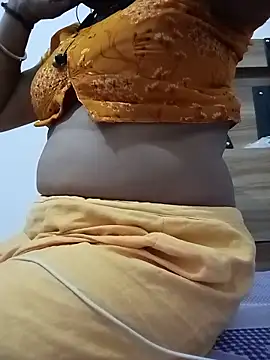 Menka_cut34 webcam