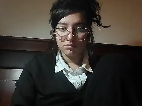 creepyh0e_ webcam