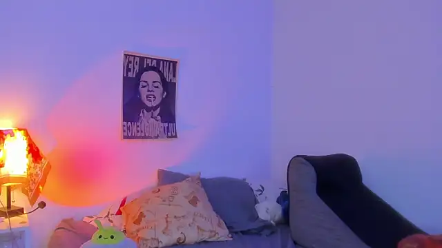 MarieTaylor_ webcam
