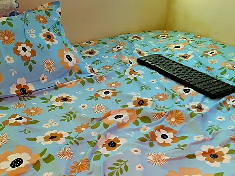 Jenni11Live webcam