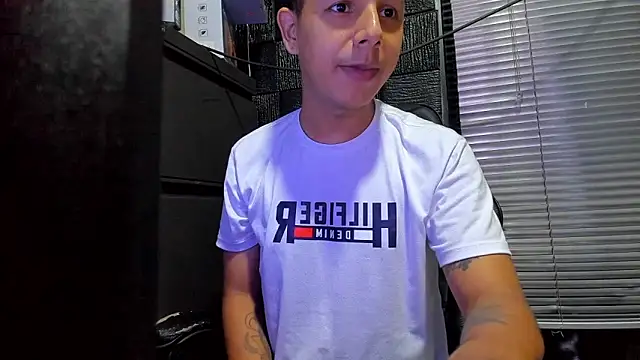 boy_bigcock24cm webcam