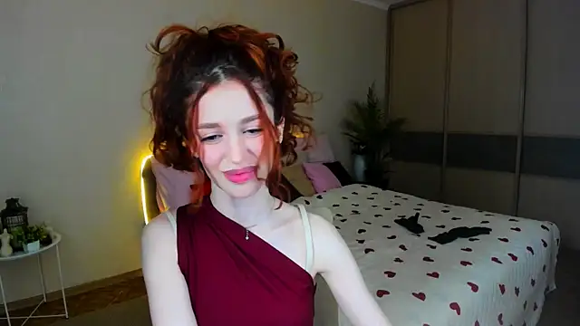 ChristinaConteeree webcam