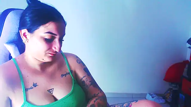 liz_dirty webcam