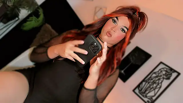 Model: misstreslatin