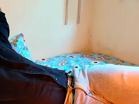Jenni11Live webcam