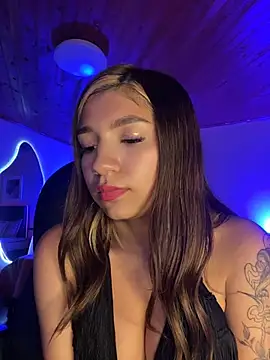 Isabella18_pink webcam