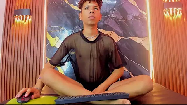 Amers_bigcock webcam