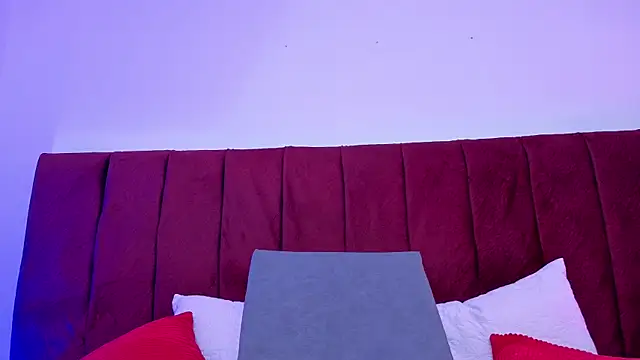 Violeta_Tepes webcam