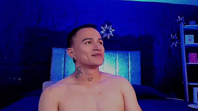 LiamDeep webcam
