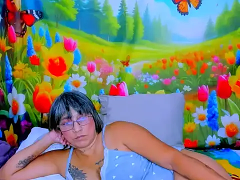 indianroxy webcam