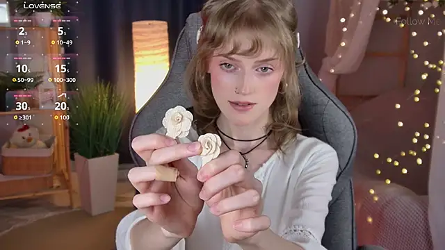 KiraMontoya webcam