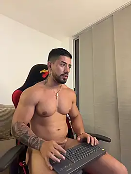 Ezzio_Scolaro webcam
