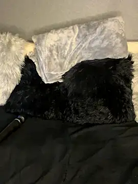 Hot_Mess18 webcam