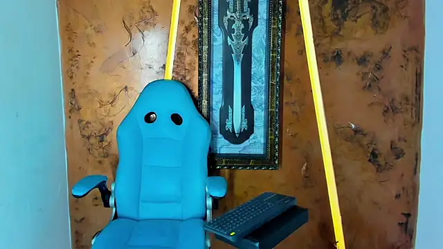 monky_0002 live cam on StripChat