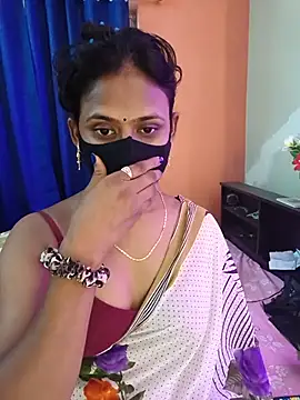 Lena_mahiyaa webcam