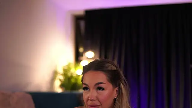 LisaLorenz webcam