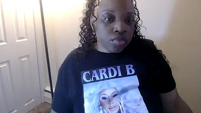 Sexymona1218 webcam