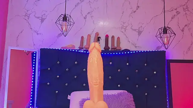 Dakotaa_Johnson webcam