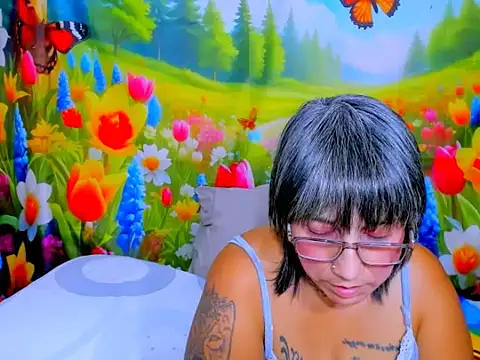 indianroxy live cam on StripChat