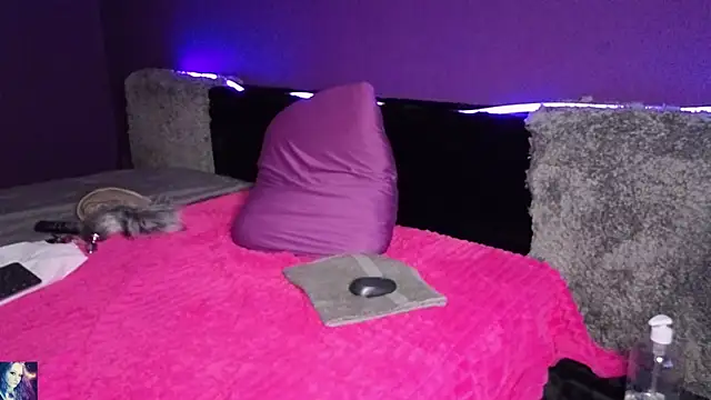 Milla4you_ webcam