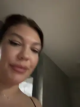 ClaraPasssion live cam on StripChat