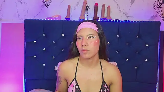 Dakotaa_Johnson webcam