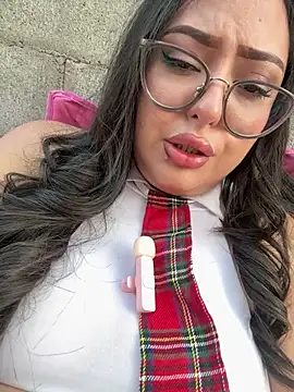 MileyGia webcam