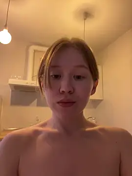 Eva_Weyne webcam