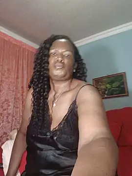 TALLNSEXY48 webcam