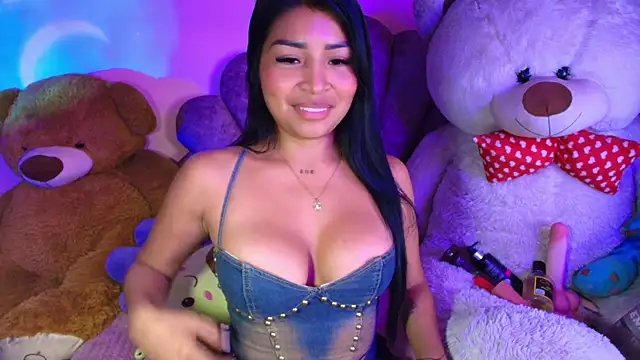 Pocahontascute_33 webcam