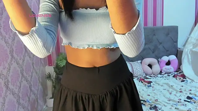 Mica_Jones webcam