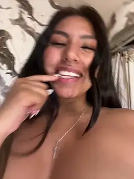 BrunetteBliss69
