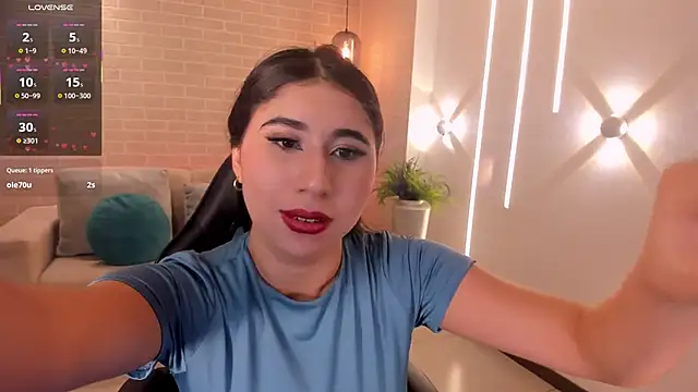 MayaMoretti_ webcam