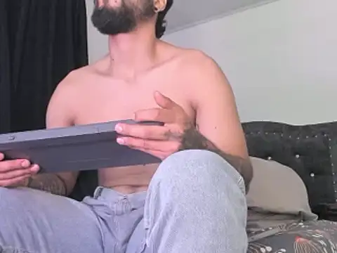 Chrys_harris77 webcam